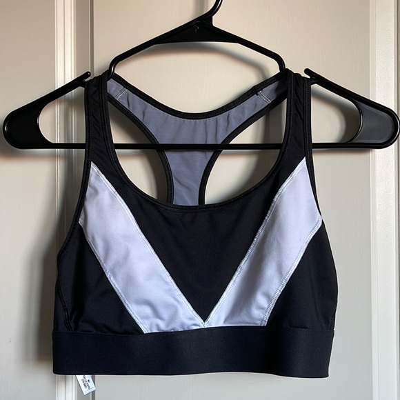 Victoria’s Sport sports bra, size medium! *open to all offers* - Picture 1 of 3